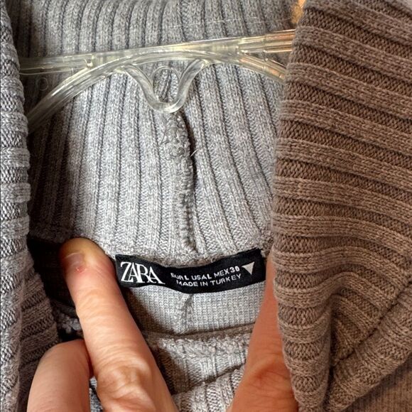 Zara Gray Ribbed Knit Sleeveless Turtleneck Sweater. Size Large. - Picture 3 of 6